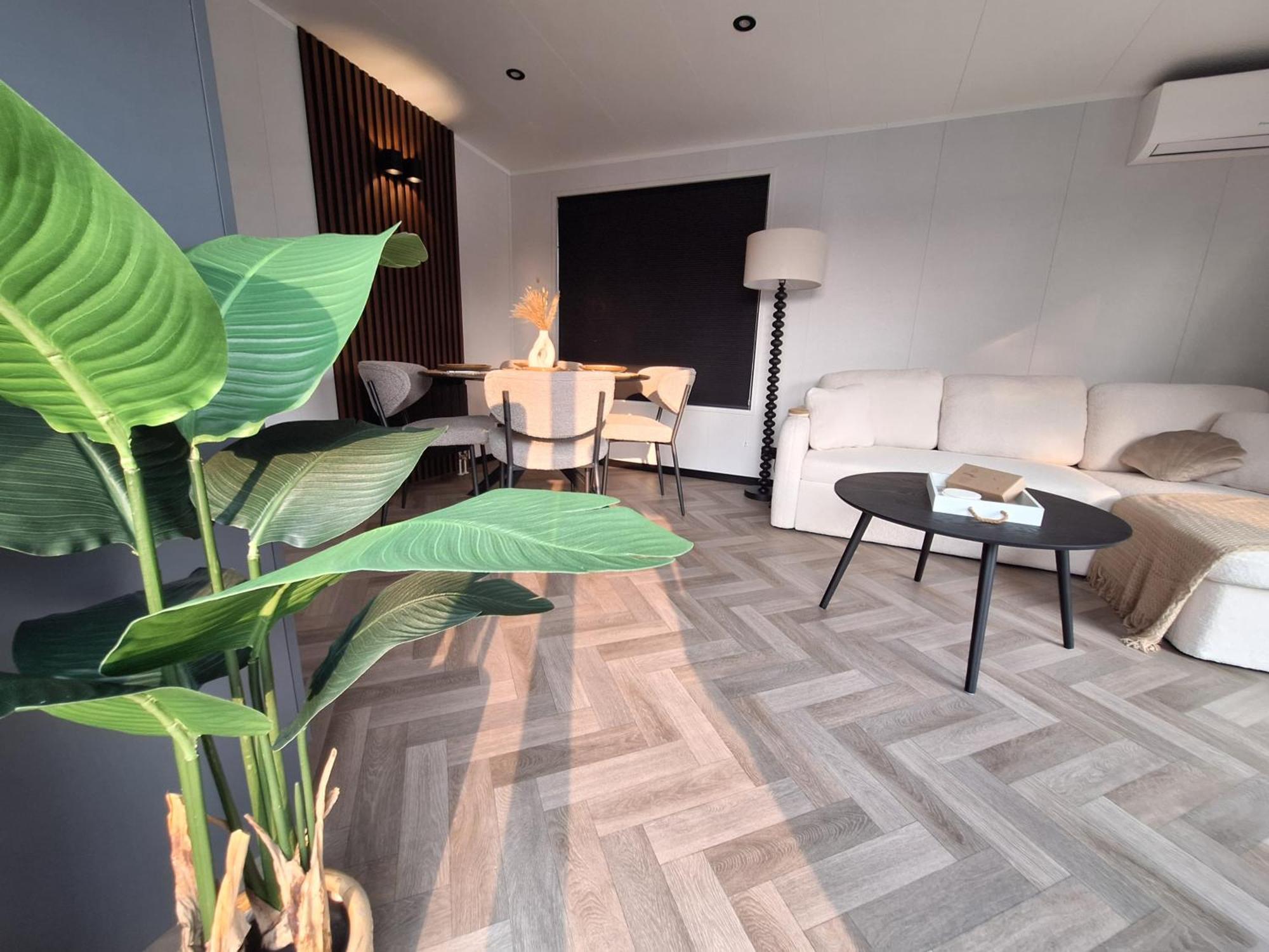'Relax Lodge Sea' - Wellness Lodge In Zeeland - Private Sauna - Airco - Garden - Outdoor Swimming Pool - Free Wifi, Towels & Bed Linen Heinkenszand Buitenkant foto